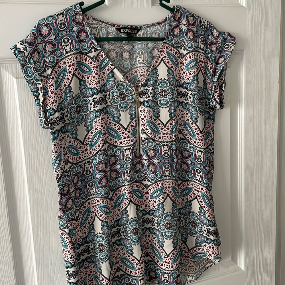 Express short sleeved dress shirt size S